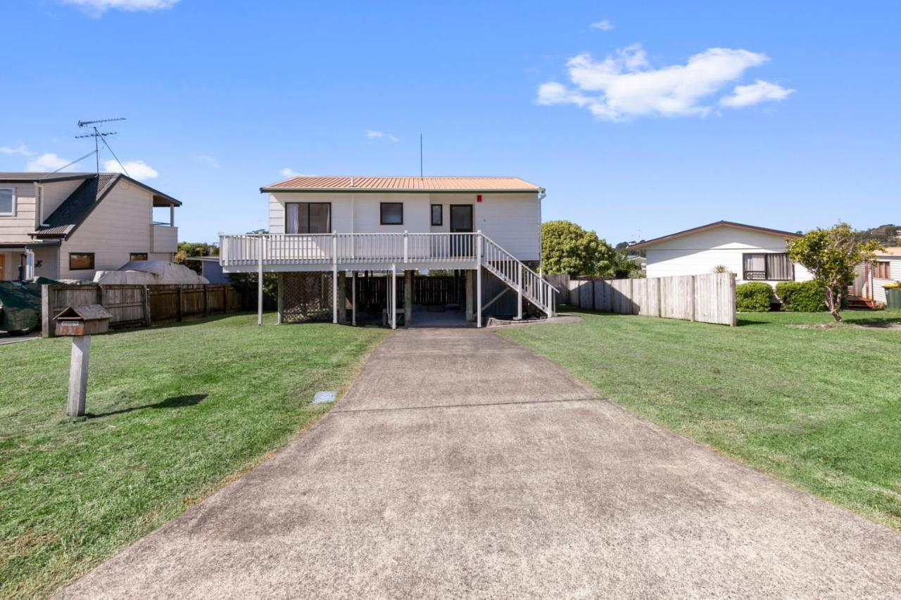 Snells Seaside Bach - Snells Beach Holiday Home Exterior photo