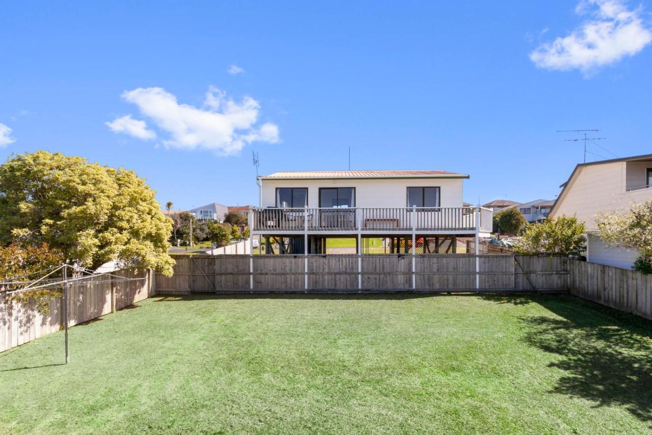 Snells Seaside Bach - Snells Beach Holiday Home Exterior photo